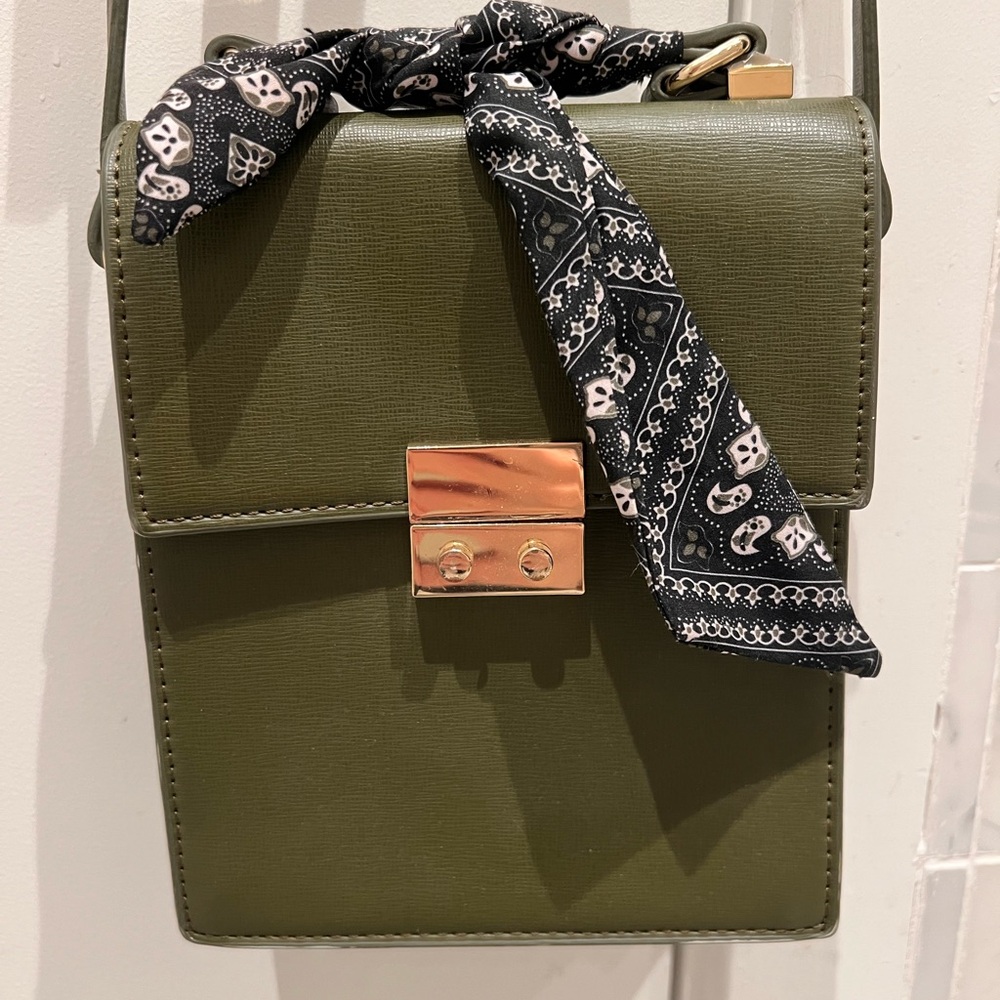 Zara Green and Gold Crossbody Bag with Structured Design